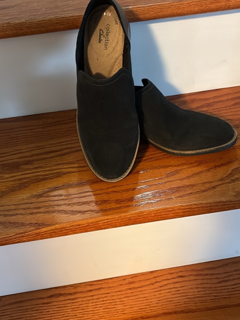shoes - Picture 2 of 5